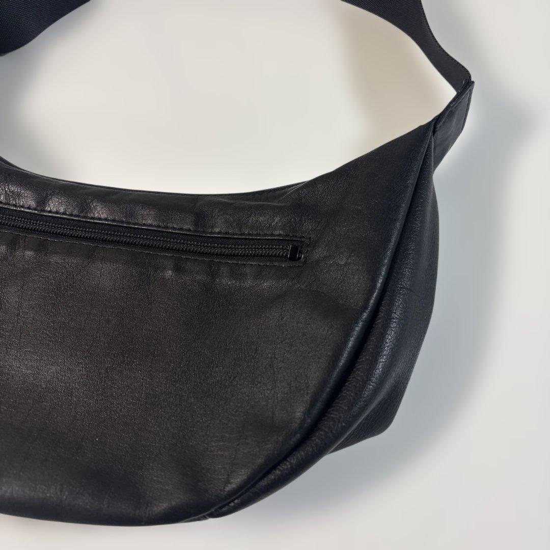 超美品ラシット ソフトレザーラウンドショルダーバッグ 金具シルバー