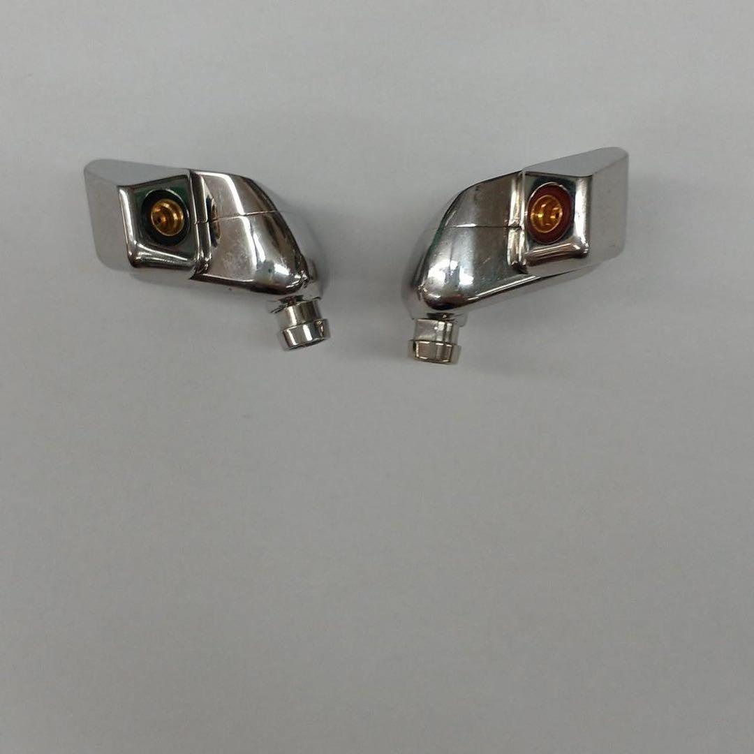 ダイナミック型イヤホン final A8000