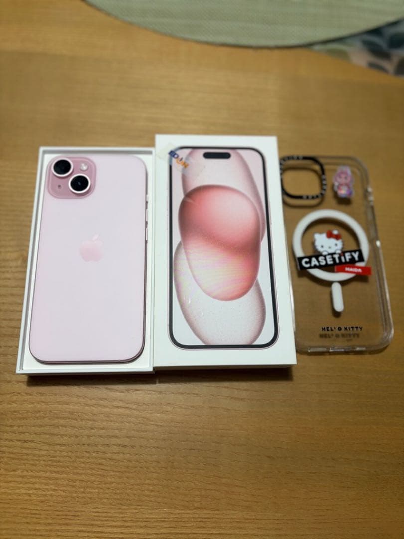iPhone 15 128GB ピンク SIMフリー バッテリー90% 美品