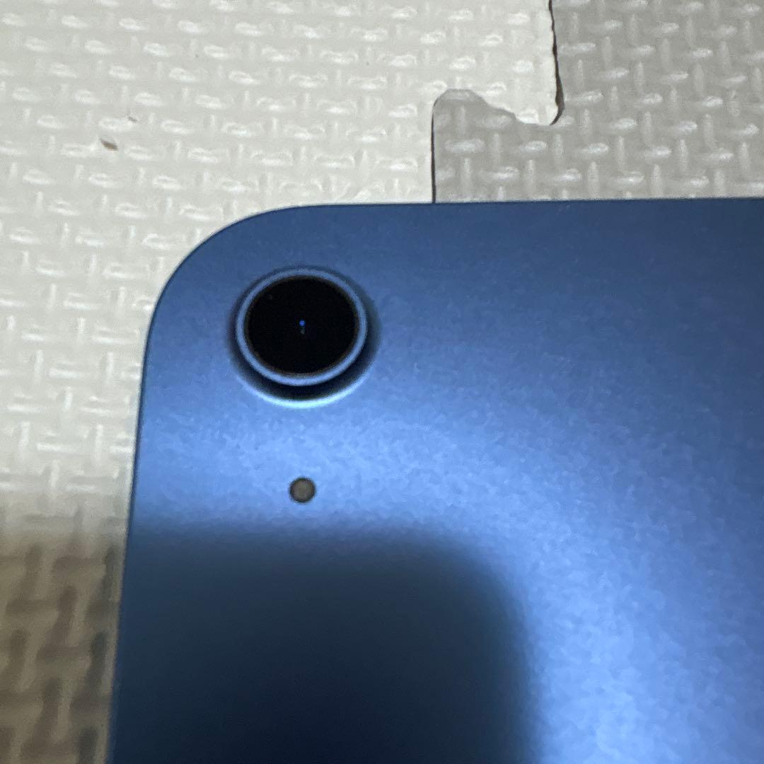 美品 Apple iPad 10.9インチ ブルー　第10世代