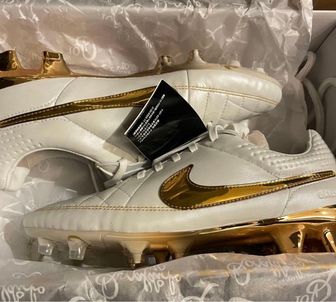 Nike ティエンポ