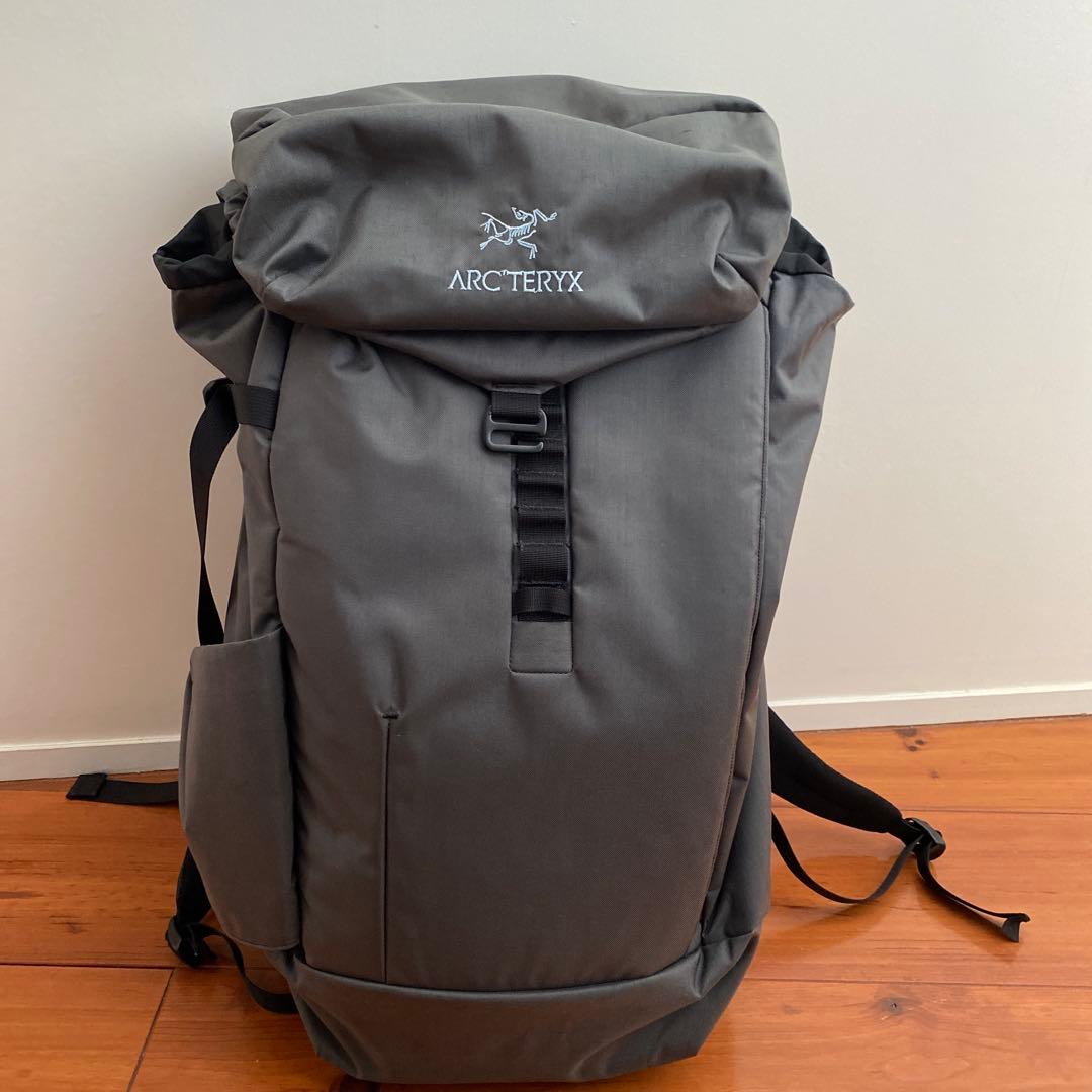 ZackeyARC’TERYX アークテリクス　バックバッグ　グレー