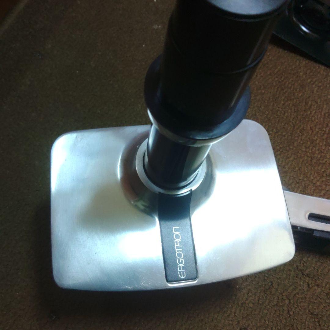 ergotron モニターアーム 可動式