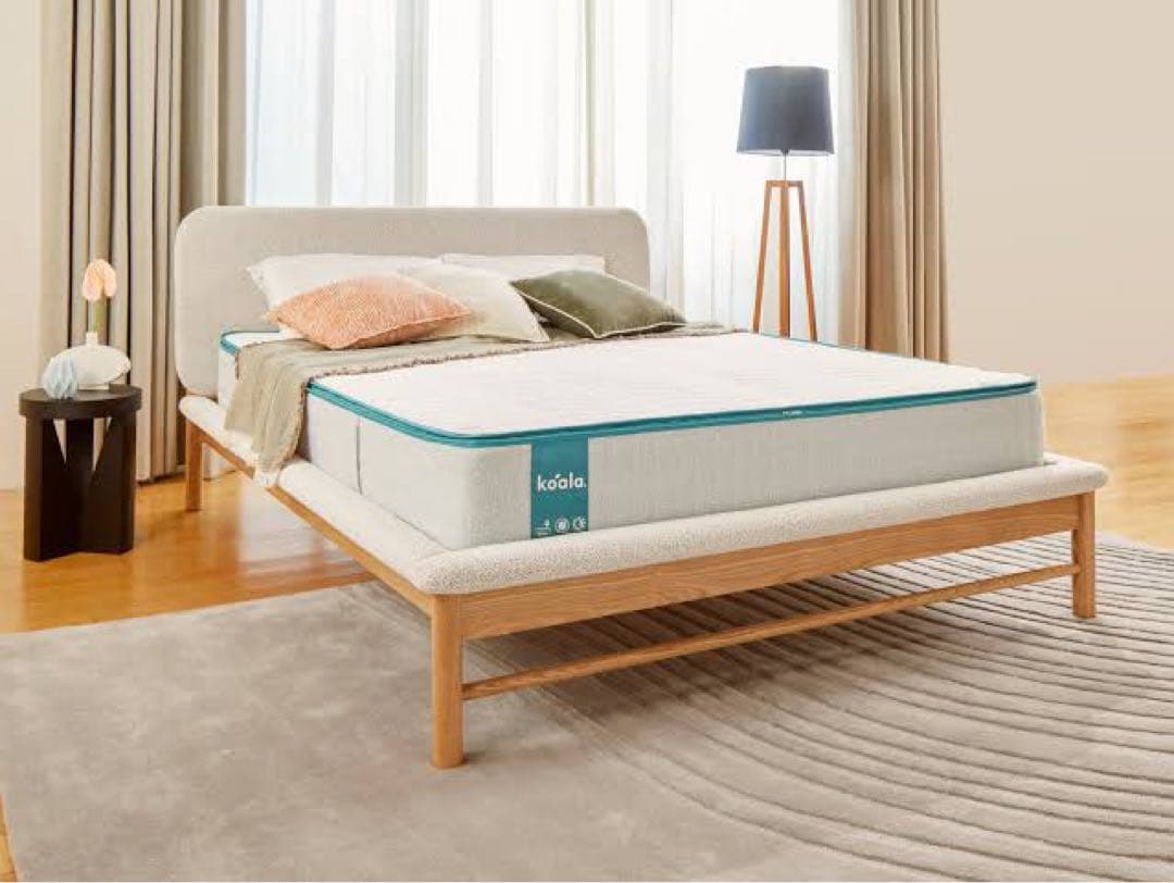 ベッドフレームセット　クイーンサイズ