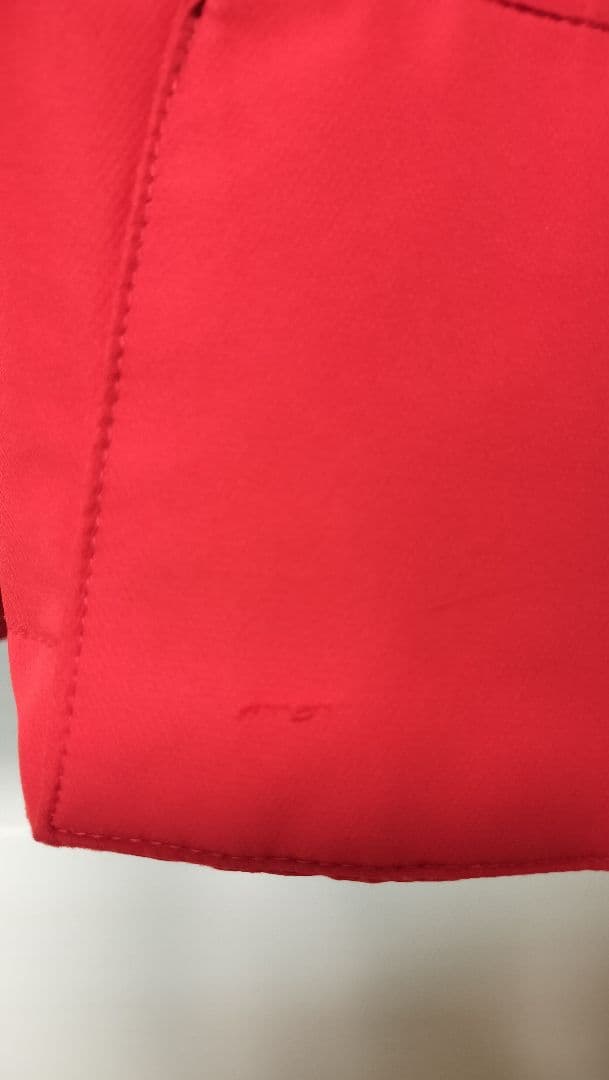 DESCENTE　スキーウェア M 黒 赤 ロゴ入り