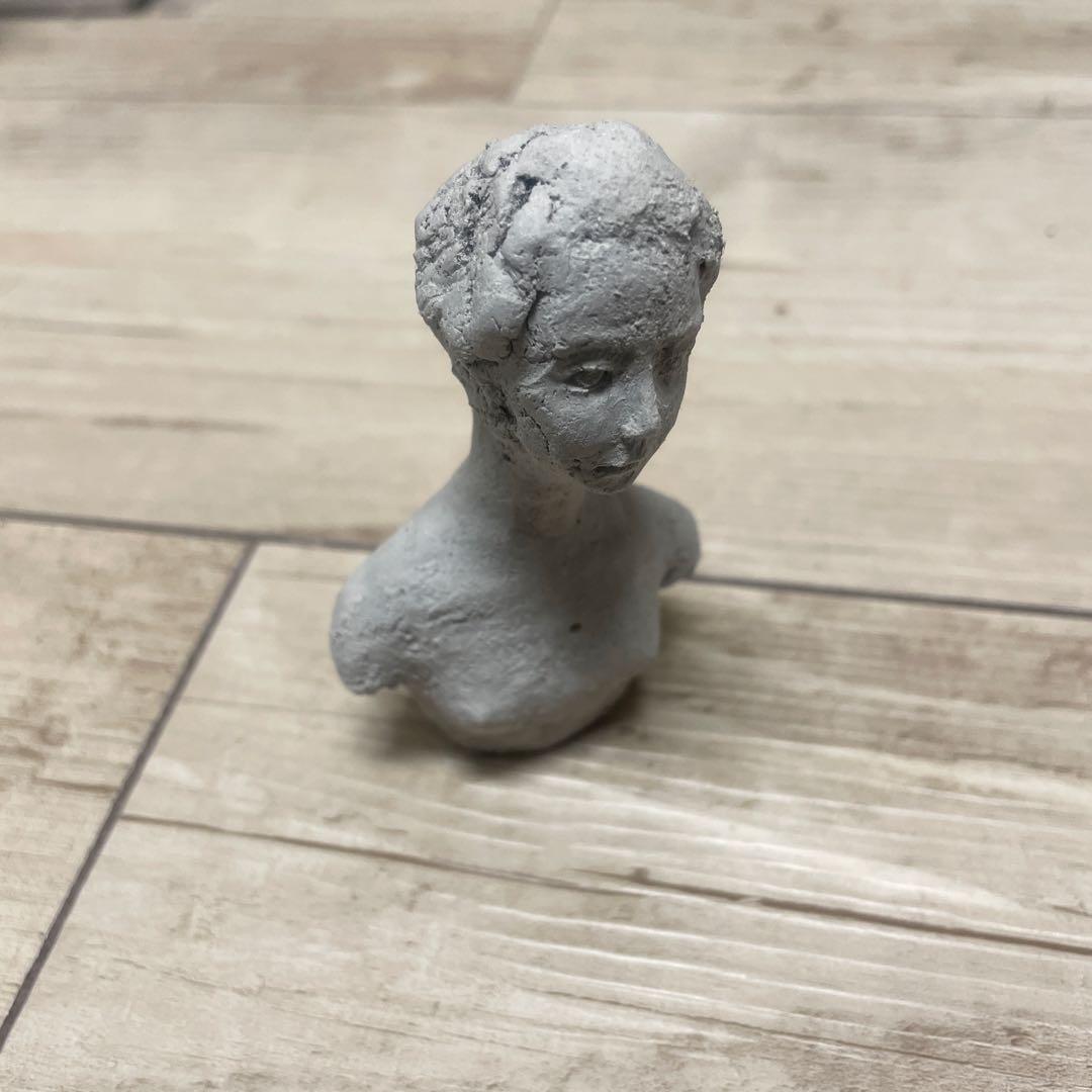 八窪章吾　オブジェ　婦人　トルソ