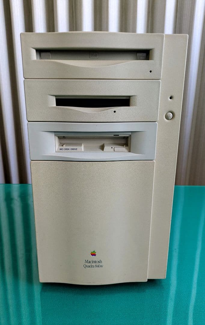 ジャンク品 Appleマッキントッシュ Quadra 840AV