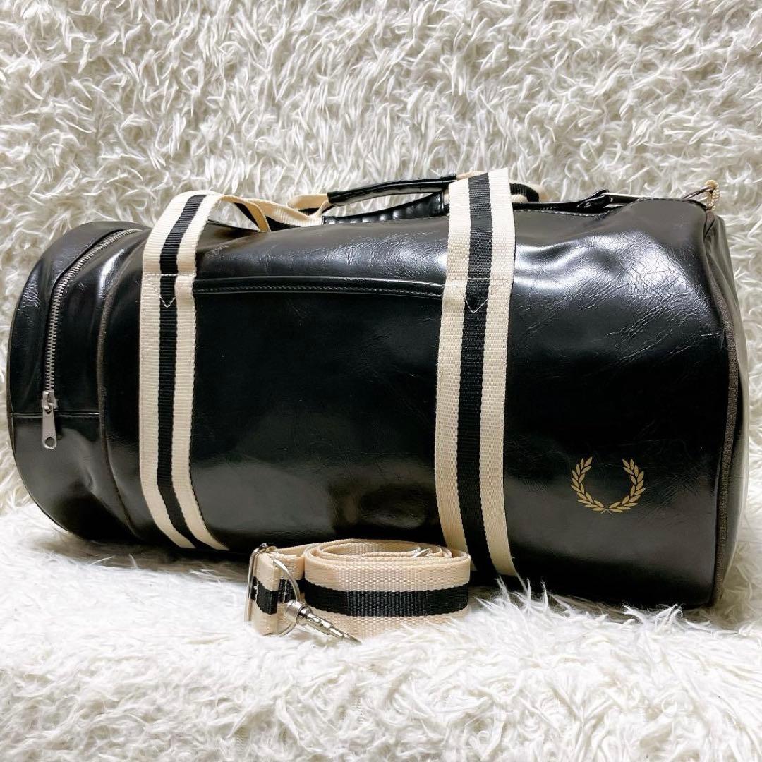 FRED PERRY 2way ドラムバッグ ボストン 大容量 PVC ブラック