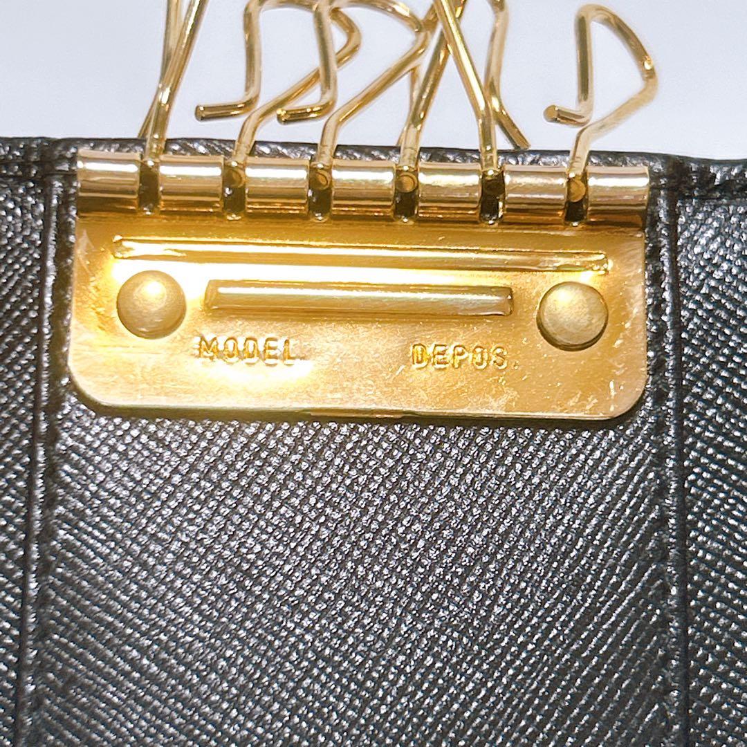 新品未使用✨プラダ キーケース 6連 サフィアーノ 三角ロゴ ゴールド