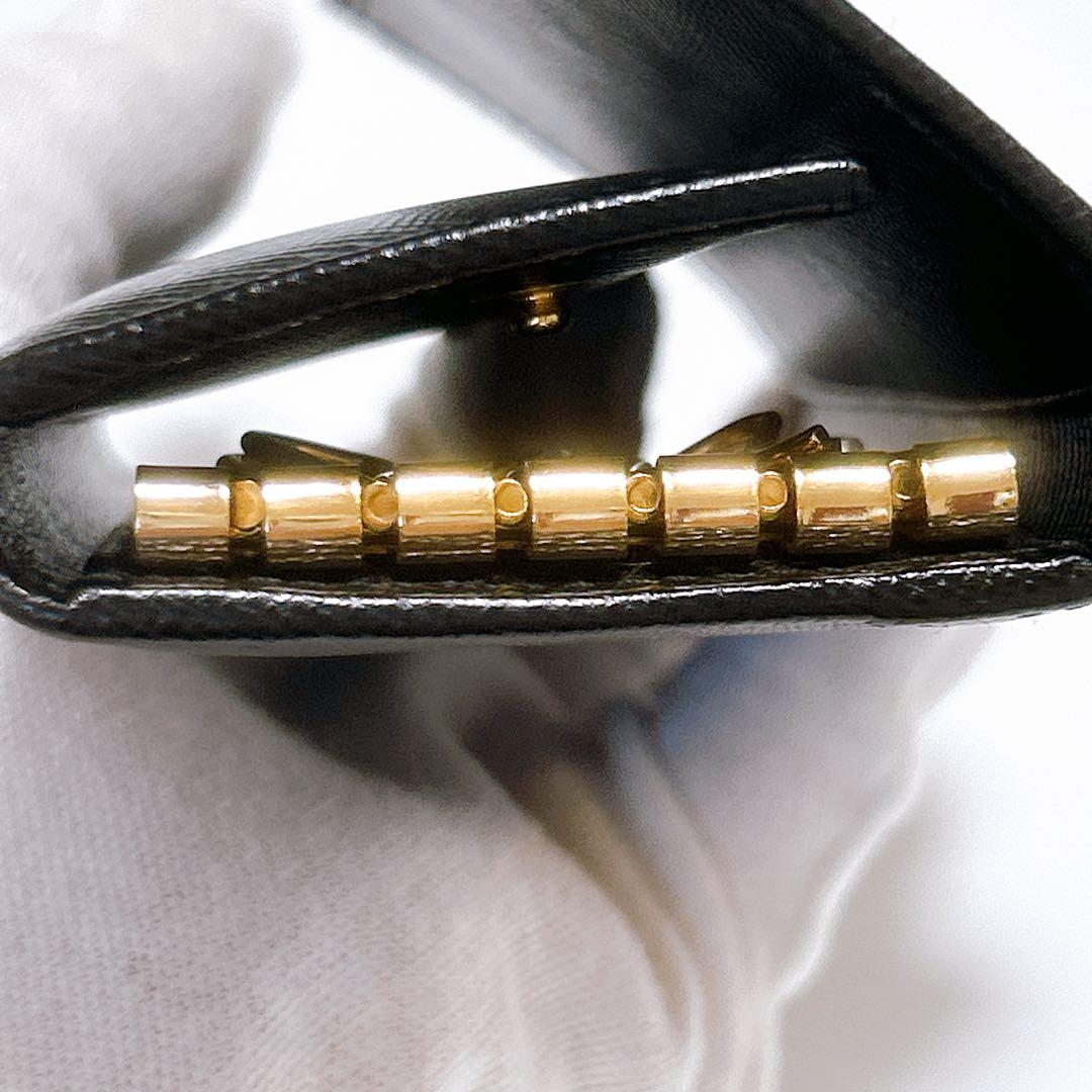 新品未使用✨プラダ キーケース 6連 サフィアーノ 三角ロゴ ゴールド