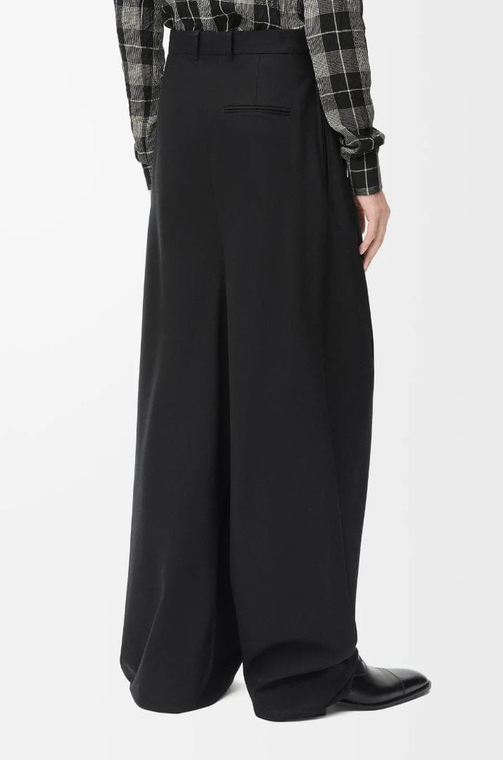 LOEWE ロエベ 【25SS】ドレープ トラウザーズ　ブラック