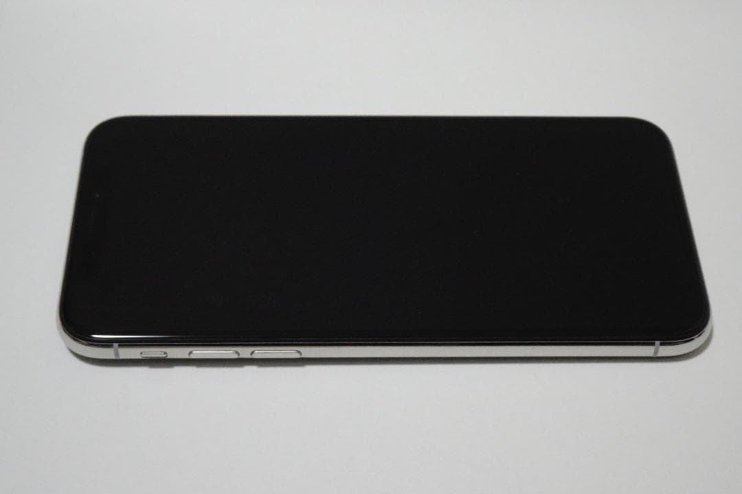 【美品】iPhoneXS 64GB シルバー