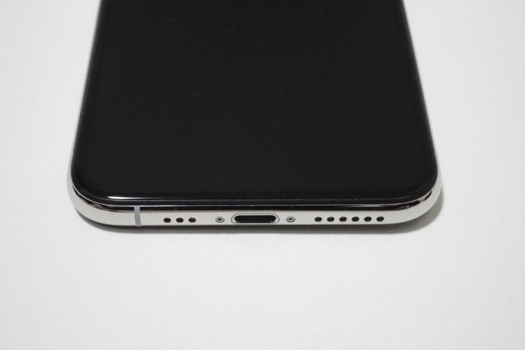 【美品】iPhoneXS 64GB シルバー