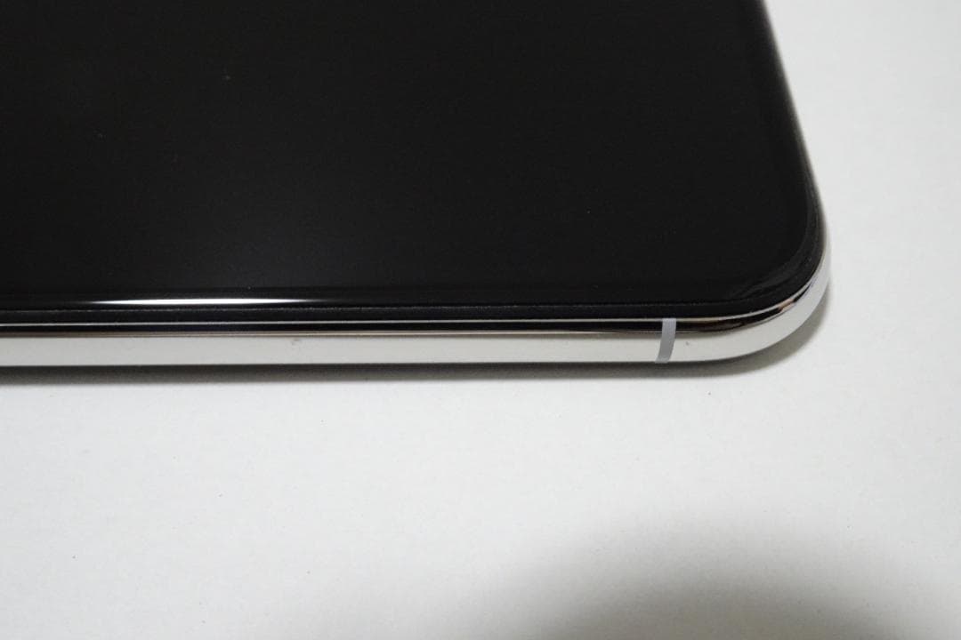 【美品】iPhoneXS 64GB シルバー