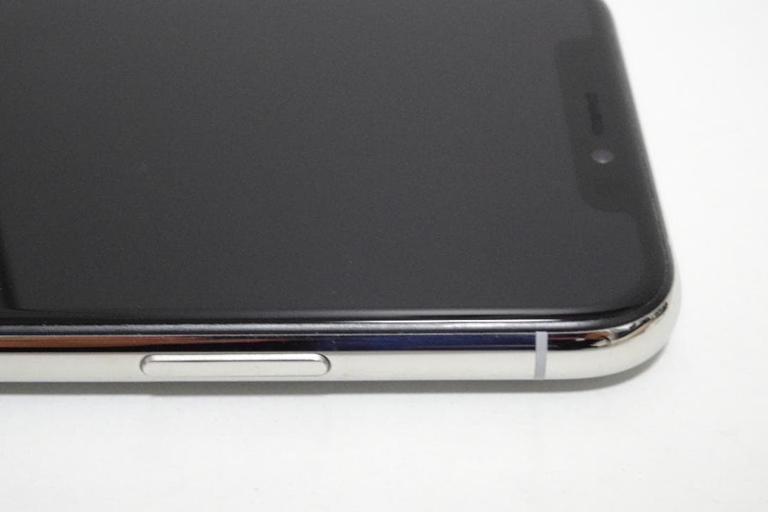 【美品】iPhoneXS 64GB シルバー
