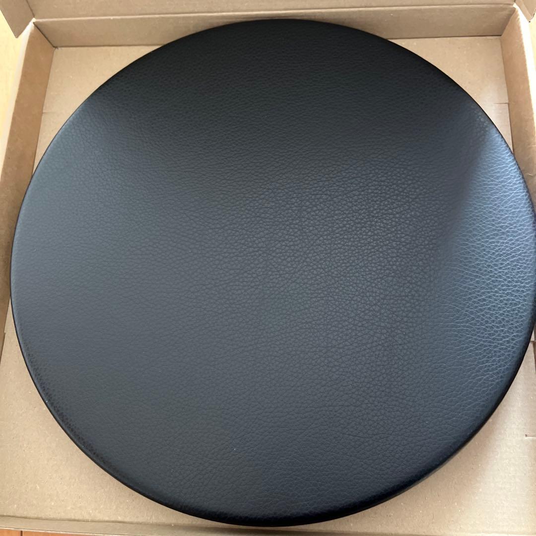 artek ワイルドバーチ　レザー　ブラック　新品未使用品　スツール60