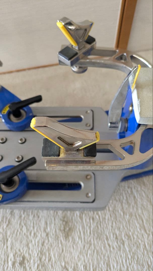 テニスラケットストリングマシン EAGNAS