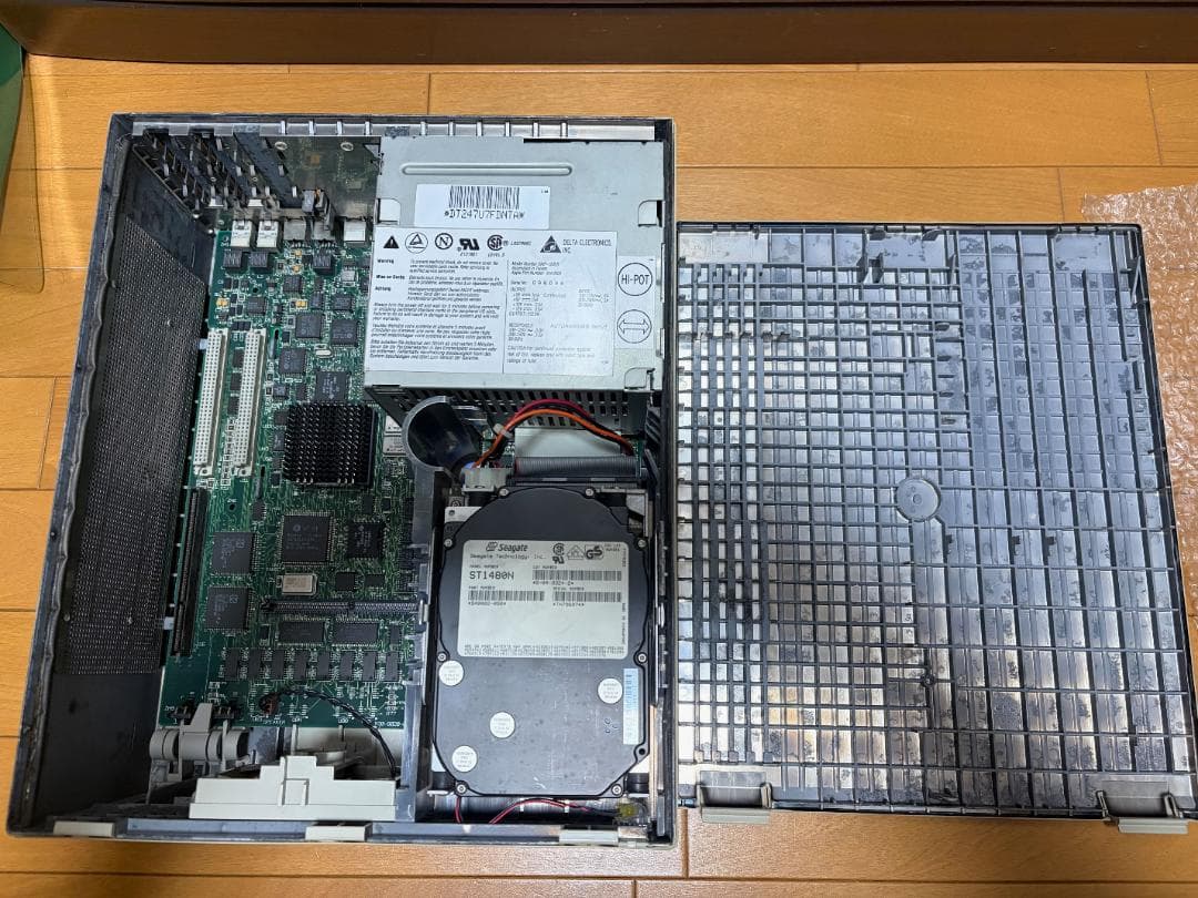 Macデスクトップ Apple Macintosh Quadra700