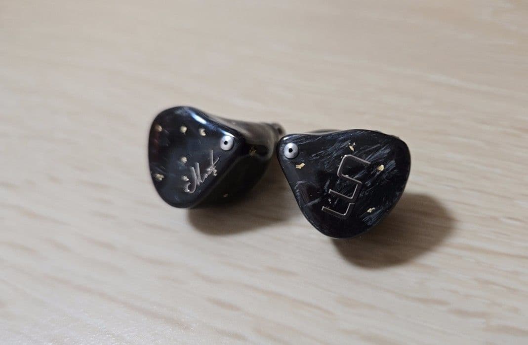 イヤホン UniqueMelody MEST MK2