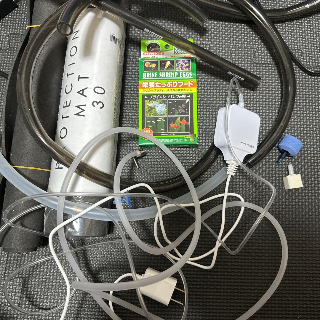 信*一様 水槽セット　半年のみ使用　備品もいっぱいあります