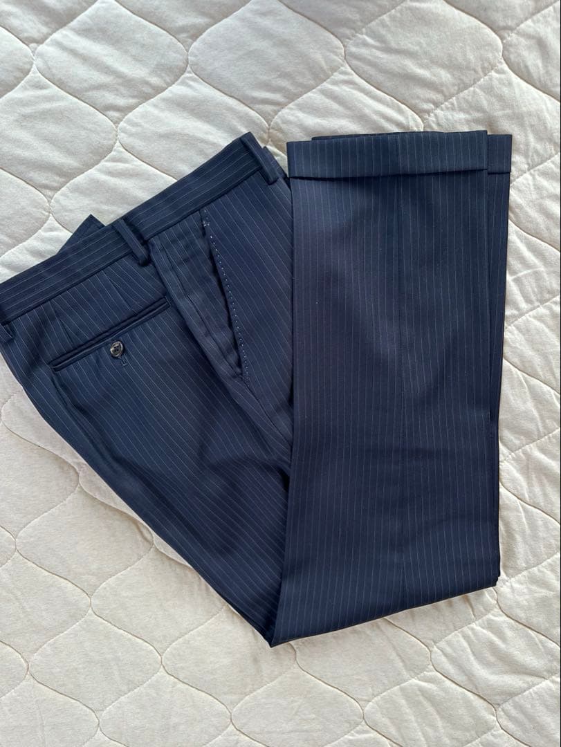 ポールスミス　3ピースネイビー スーツ