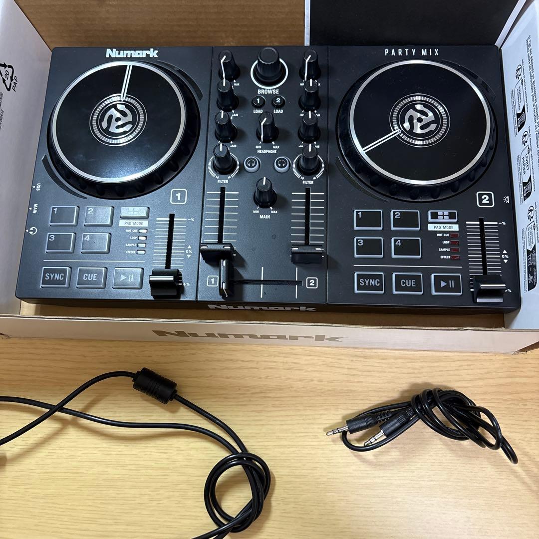 【PC・スマホ接続可能！】 Numark Party Mix DJコントローラー