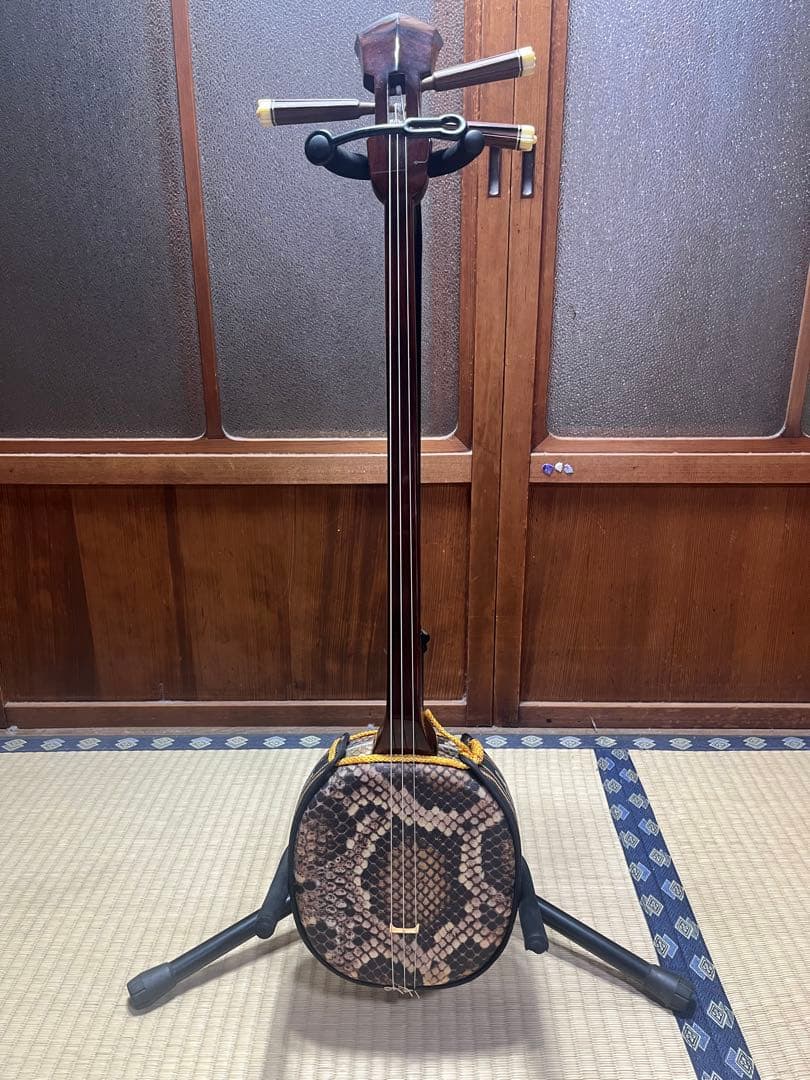 三線 人工皮　ストラップ付き　美品