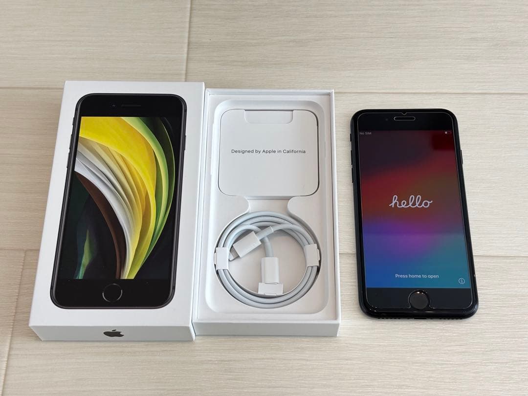 【極美品】iPhone SE 第2世代 (SE2) 128GB Black