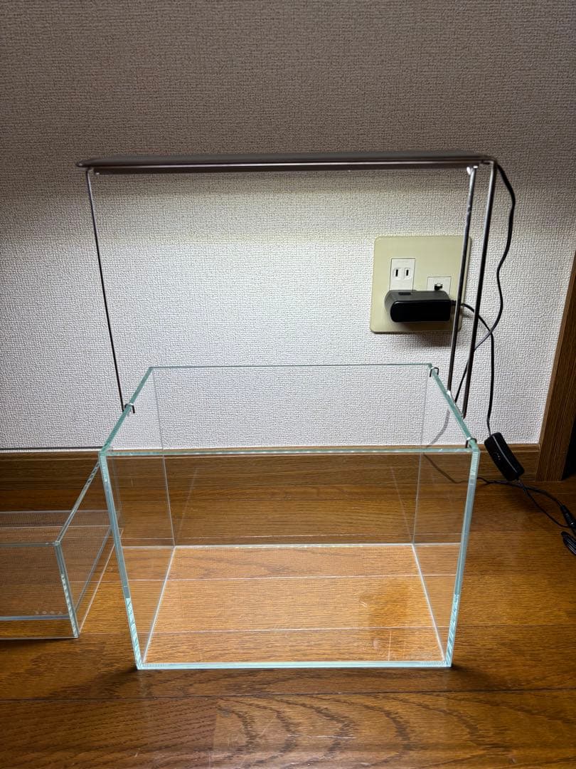 引取限定　ADA製　30cm水槽2個と照明　キューブガーデン　アクアスカイ