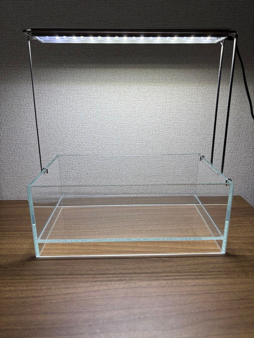 引取限定　ADA製　30cm水槽2個と照明　キューブガーデン　アクアスカイ