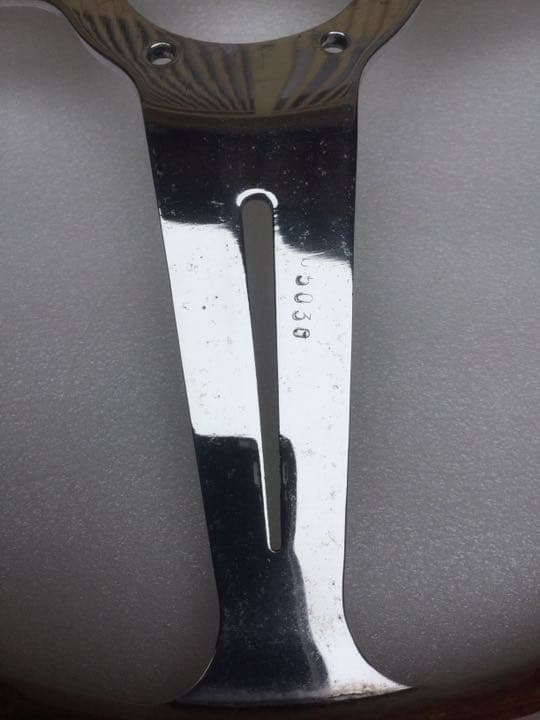 ナルディ ウッドステアリング 36センチ