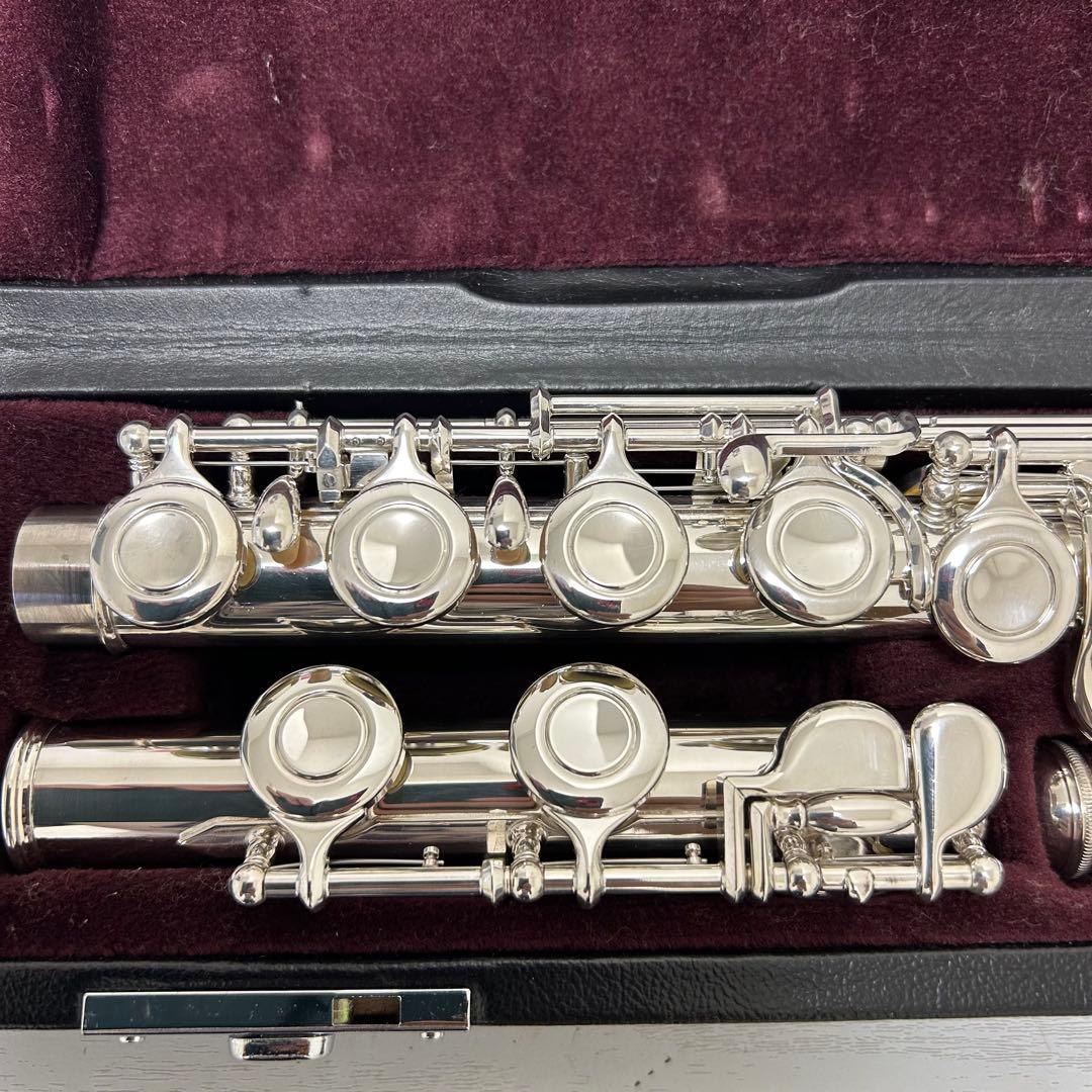 ヤマハフルート　YFL-211 Eメカ付き