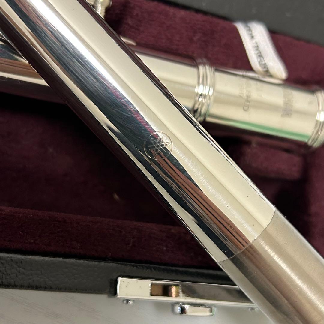 ヤマハフルート　YFL-211 Eメカ付き