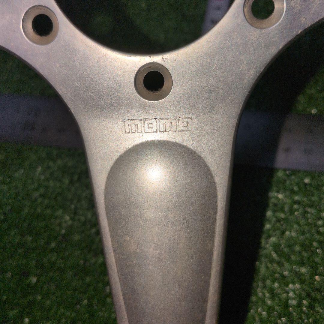 時代物、使用無し、 超美品です。MOMO- ウッドステアリング37㌢