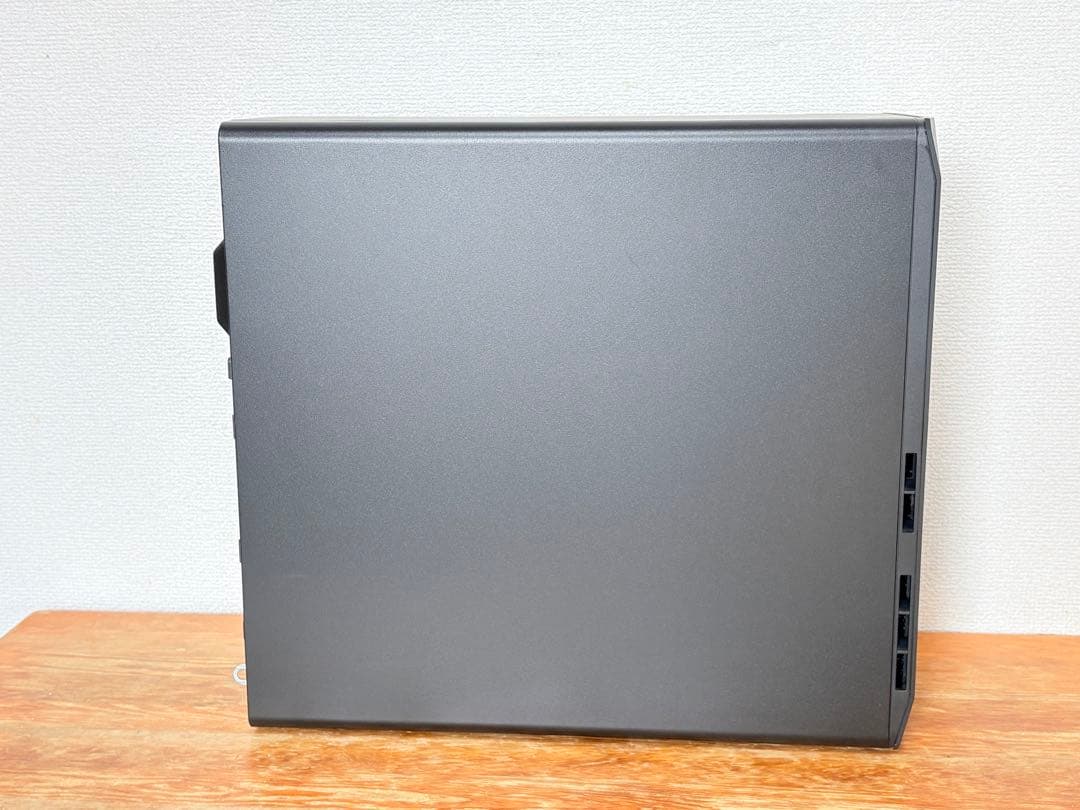 ベアボーン状態のHP Z2 Tower G5 （Xeon W-1250付き）