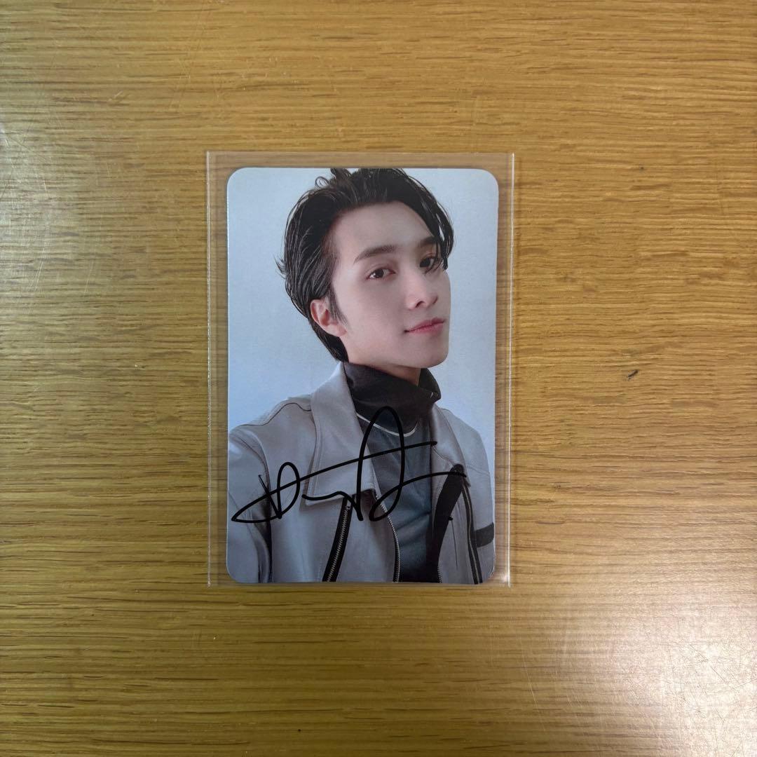 ヘンドリー　サイン入り　トレカ　take off wayv 威神v グッズ