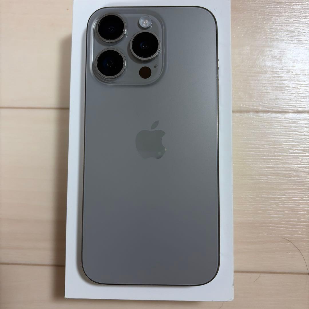 【美品】Apple iPhone 15 Pro 256GB
