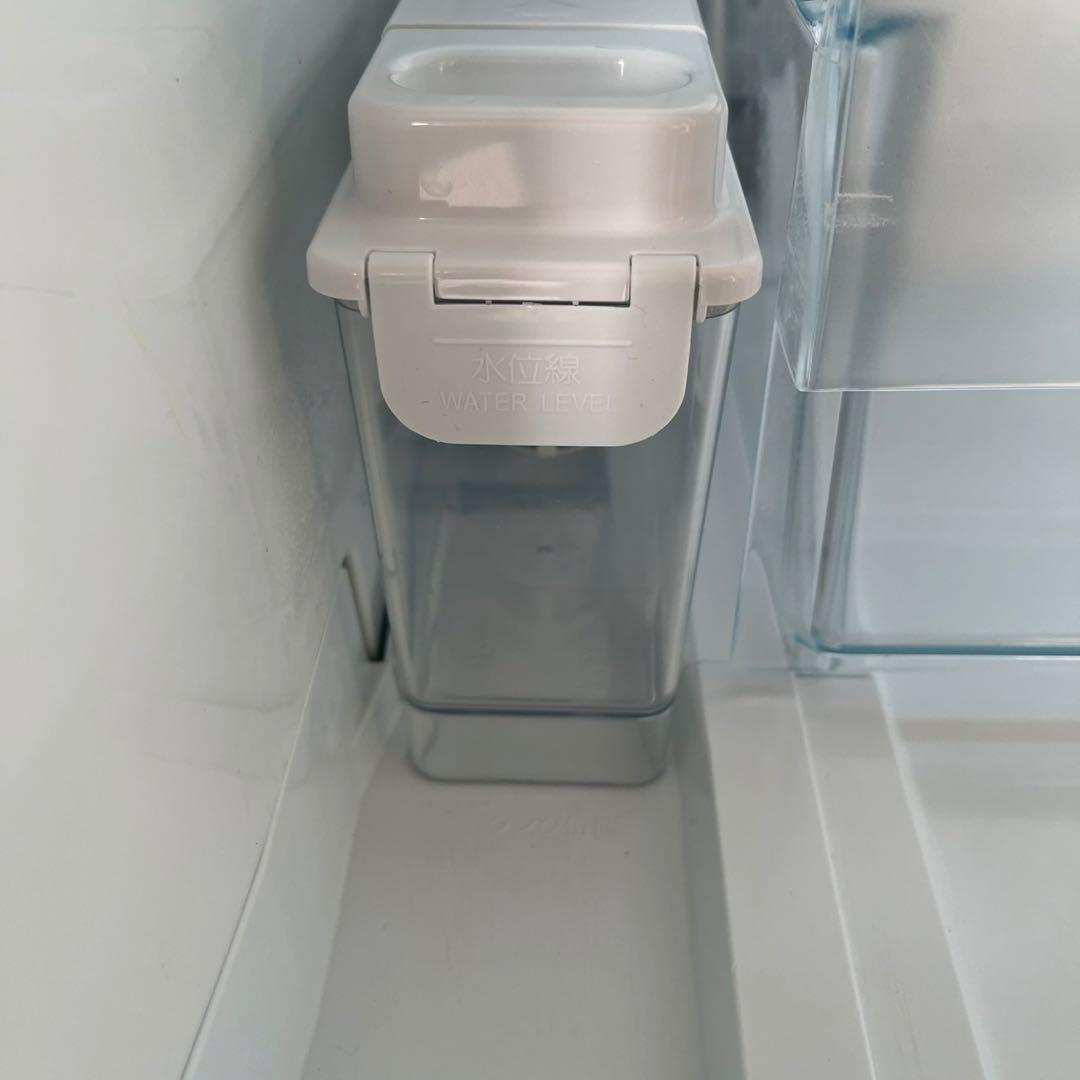 配送設置無料　TOSHIBA 大型冷蔵庫 330L 自動製氷機能付き