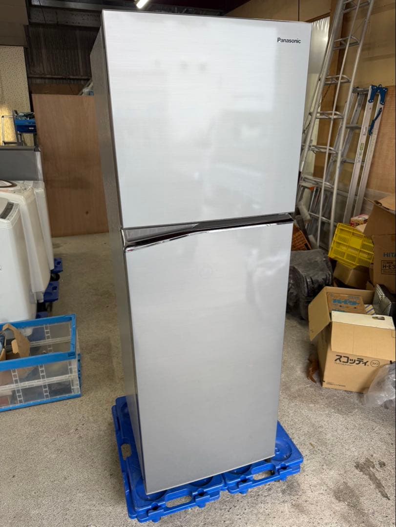 Panasonic ノンフロン冷凍冷蔵庫　NR-B251T-SS 2022年