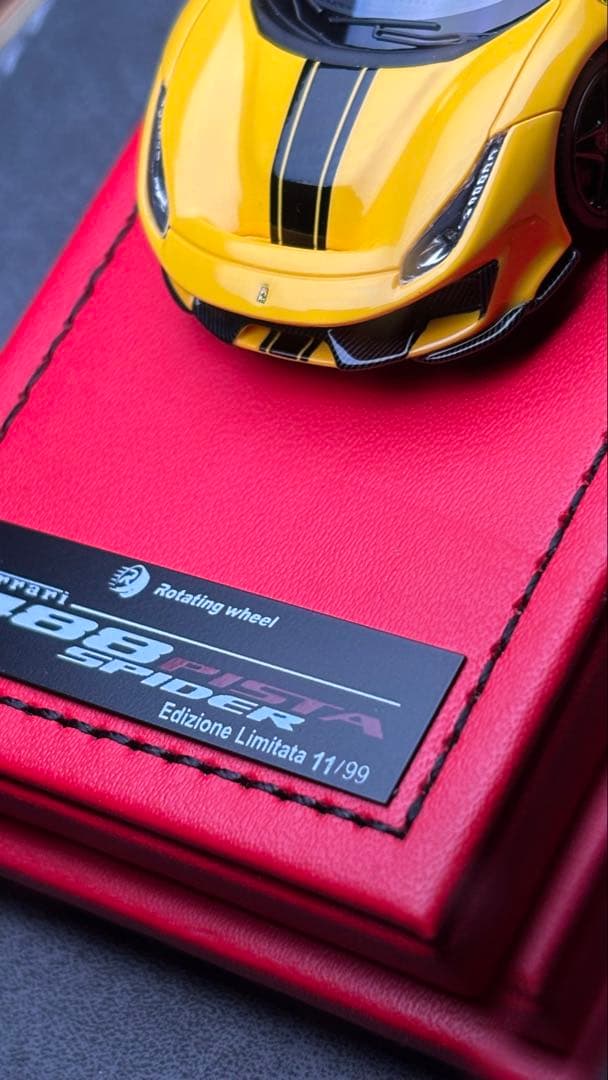 超希少　rotating wheel 1/64 フェラーリ488ピスタスパイダー