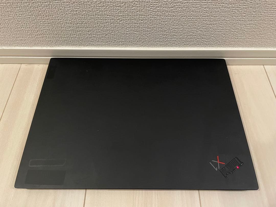 Lenovo X1 Carbon Gen10 i5 12世代 Office