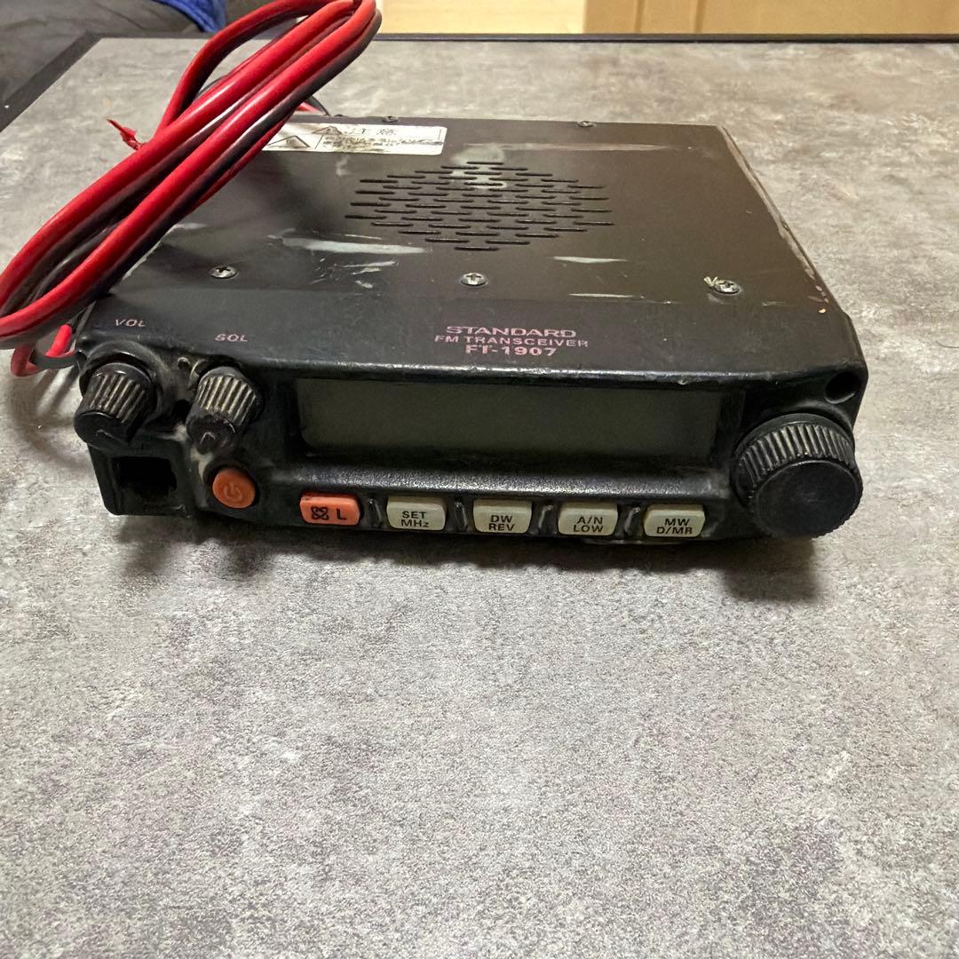 YAESU　STANDARD FT-1907 FMトランシーバー