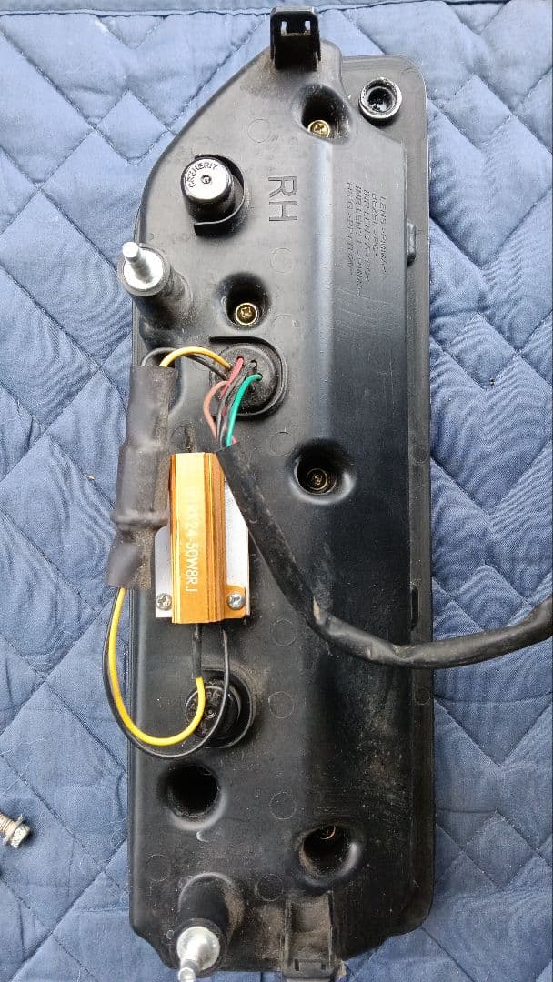 ジムニーJB64 テールランプ　シーケンシャルウィンカー　訳あり