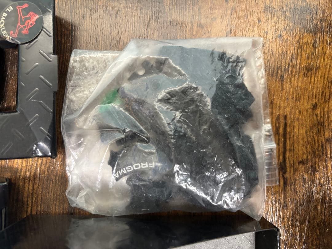 ミ*ー様 G-SHOCK カシオ　メンインブラック　2 dw 8200フロッグマ