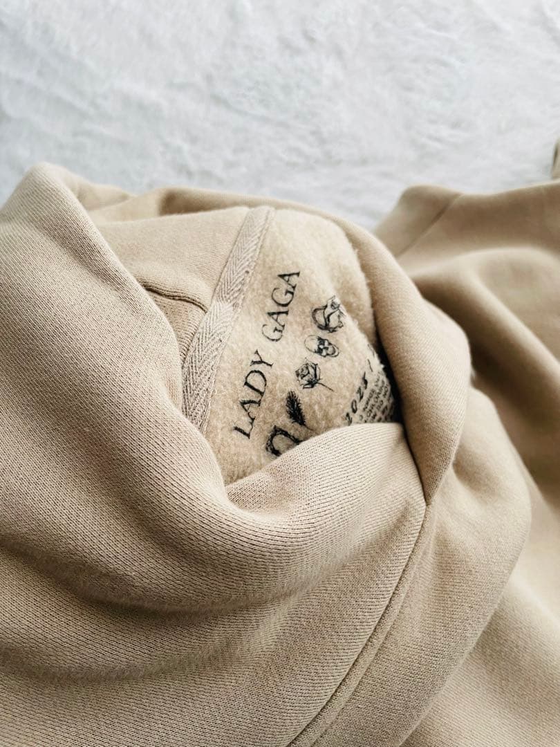 レディーガガ MAYHEM The Ball 公式グッズ パーカー ベージュ S