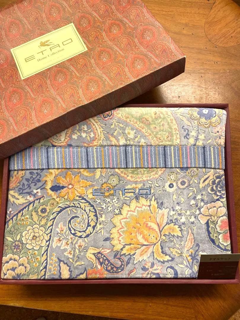 【にゆはさなやらるは】ETRO エトロ　タオルケット