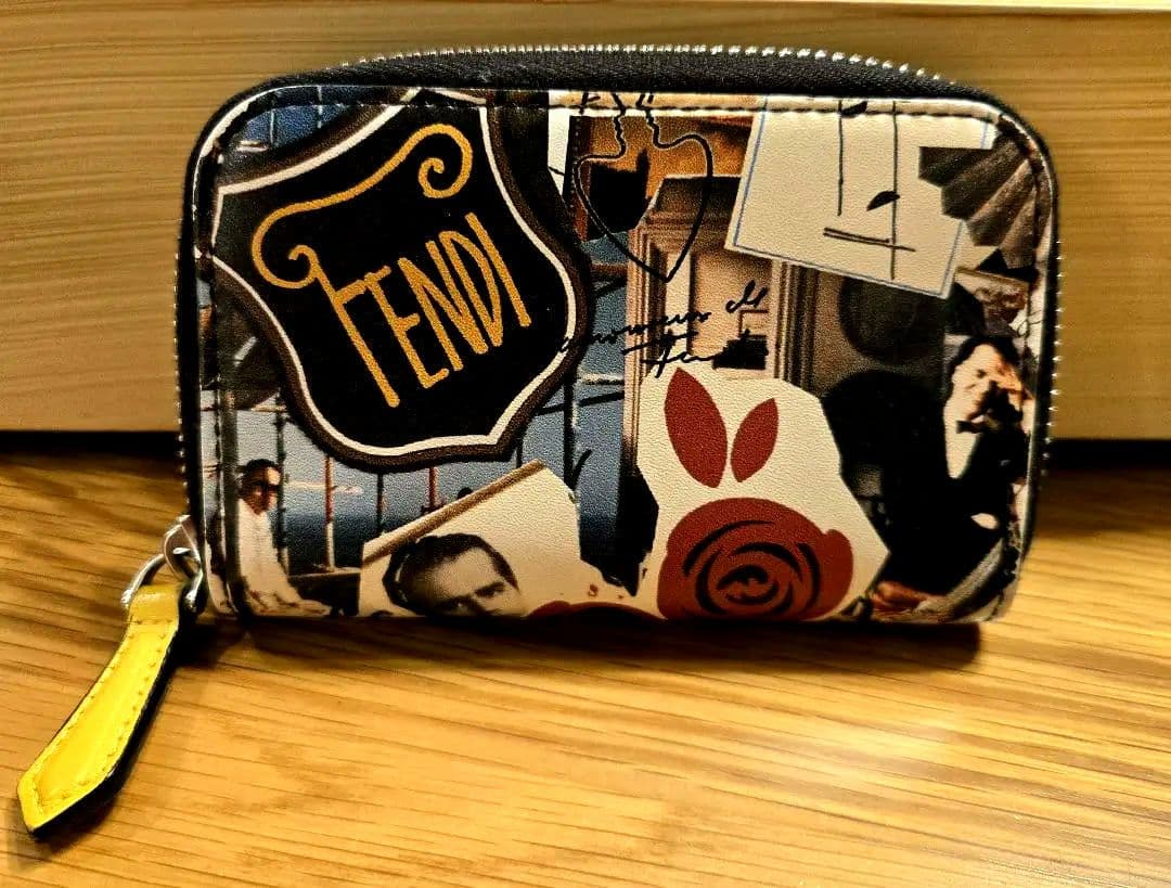 FENDI フェンディ ラウンドファスナー ケース 極美品！最安値