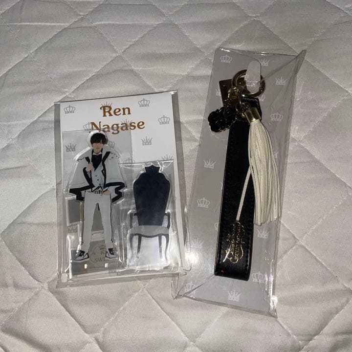 永瀬廉のアクリルスタンドとスマホチャーム