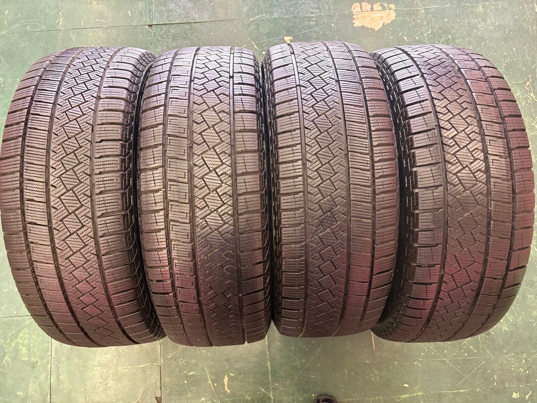 ① 送料込◎MINI等へ MAK アルミ&スタッドレス【225/45R17】