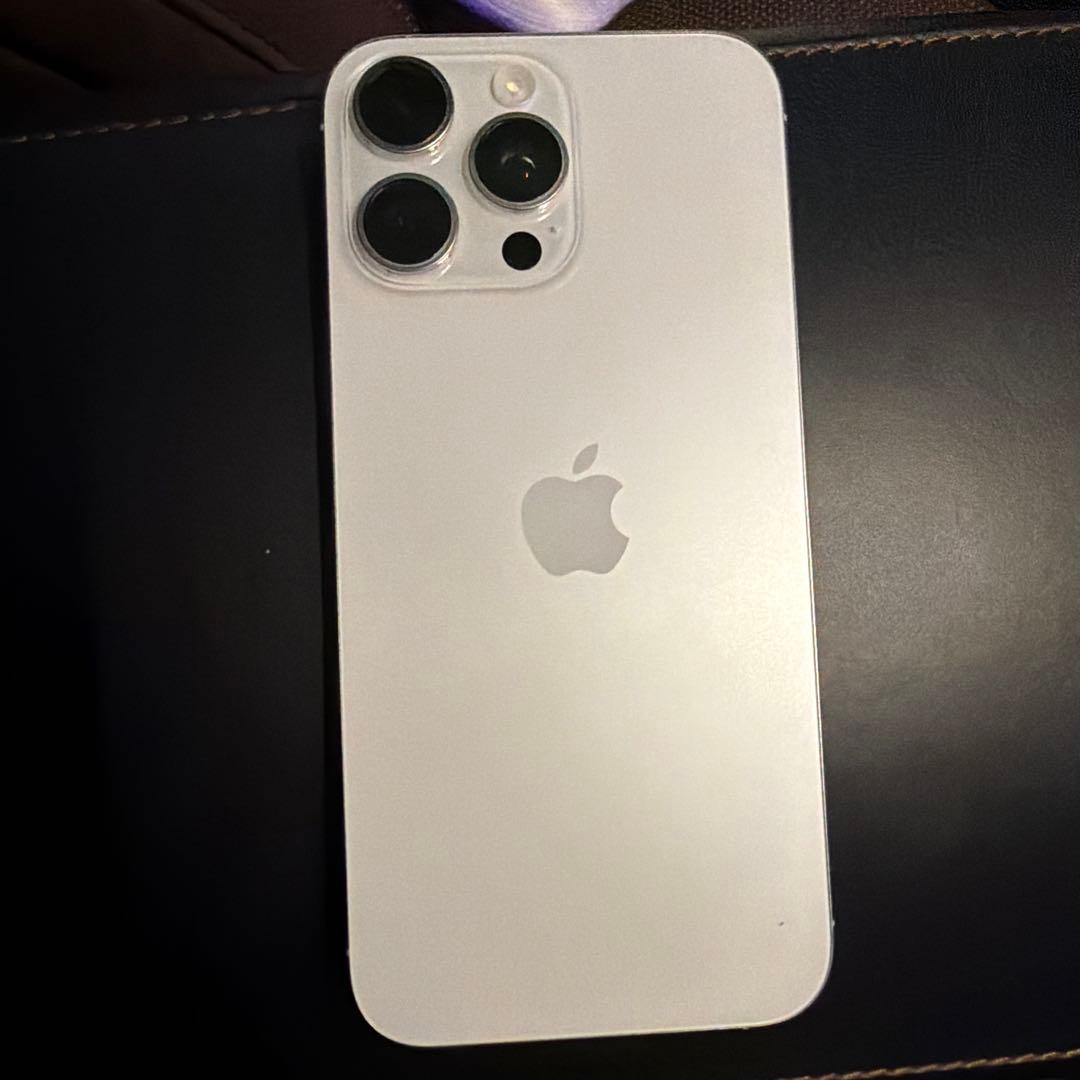 べ*こ様 Apple iPhone 16 ProMAX ホワイト 本体